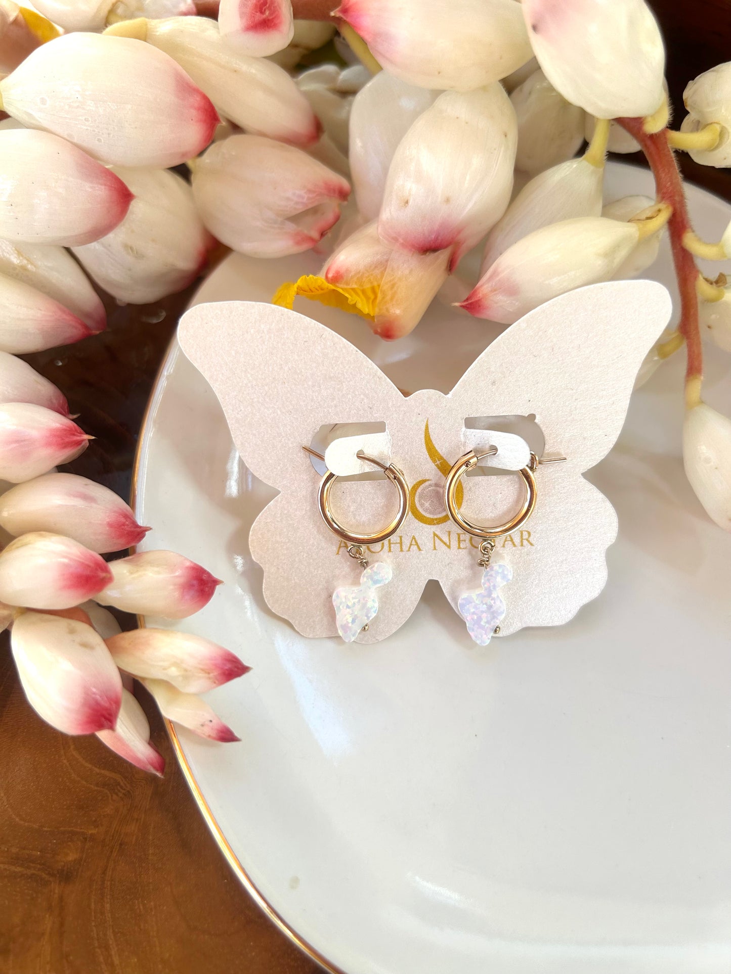 Maui Opal huggies